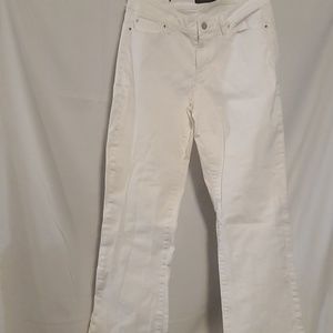 Ann Taylor White The boot Curvy Fit Size 4T